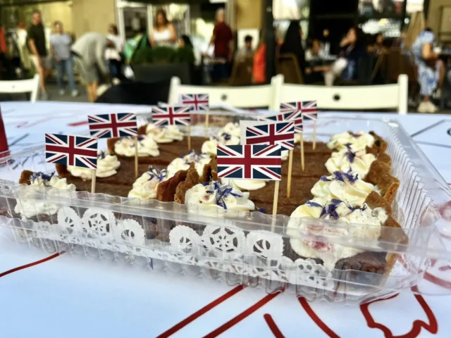 Хиляди замезват на Голямата маса насред София