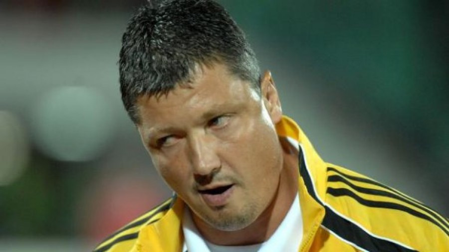 Пенев: аз съм любослав пенев, а не послушко