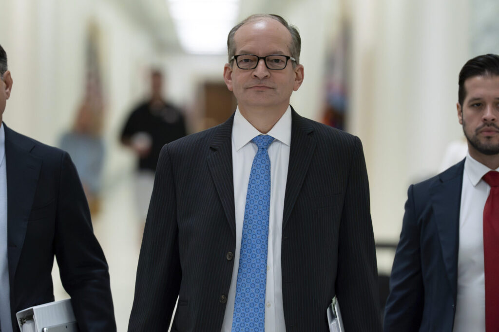 House Democrats Outraged by Former Federal Prosecutor’s Defense of ‘Sweetheart Deal’ for Epstein: ‘Clear Lack of Remorse’