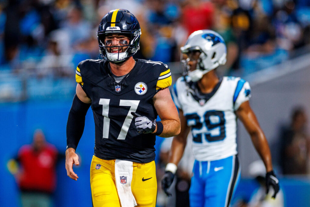 Pittsburgh steelers backup qb jumped, robbed in ireland: report