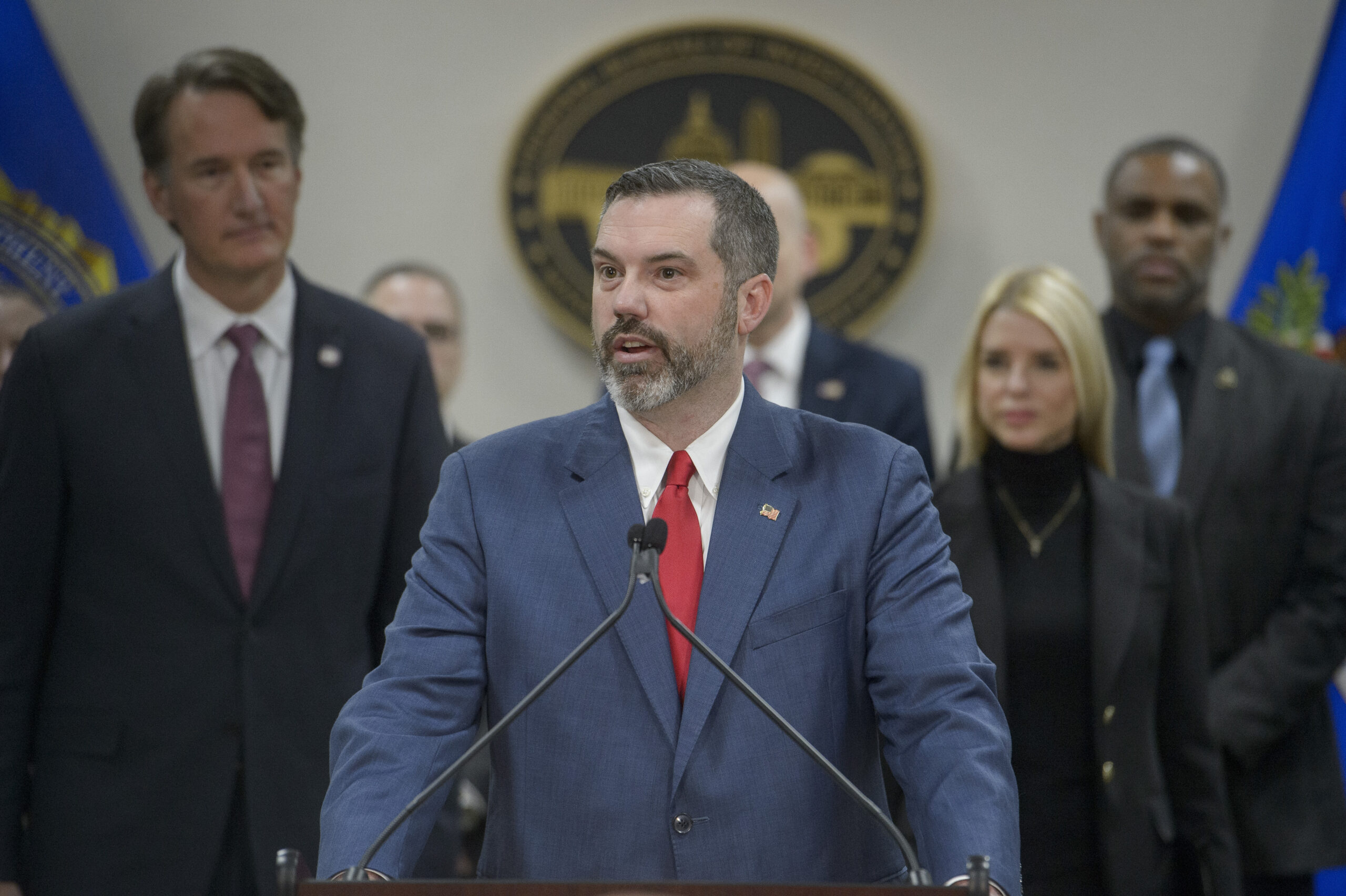 U. S. Attorney trump pressured to prosecute political foe is resigning: report - bnews Erik siebert