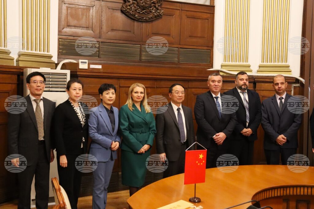 Agriculture minister, chinese customs vice minister sign protocol on wild aquatic products exports