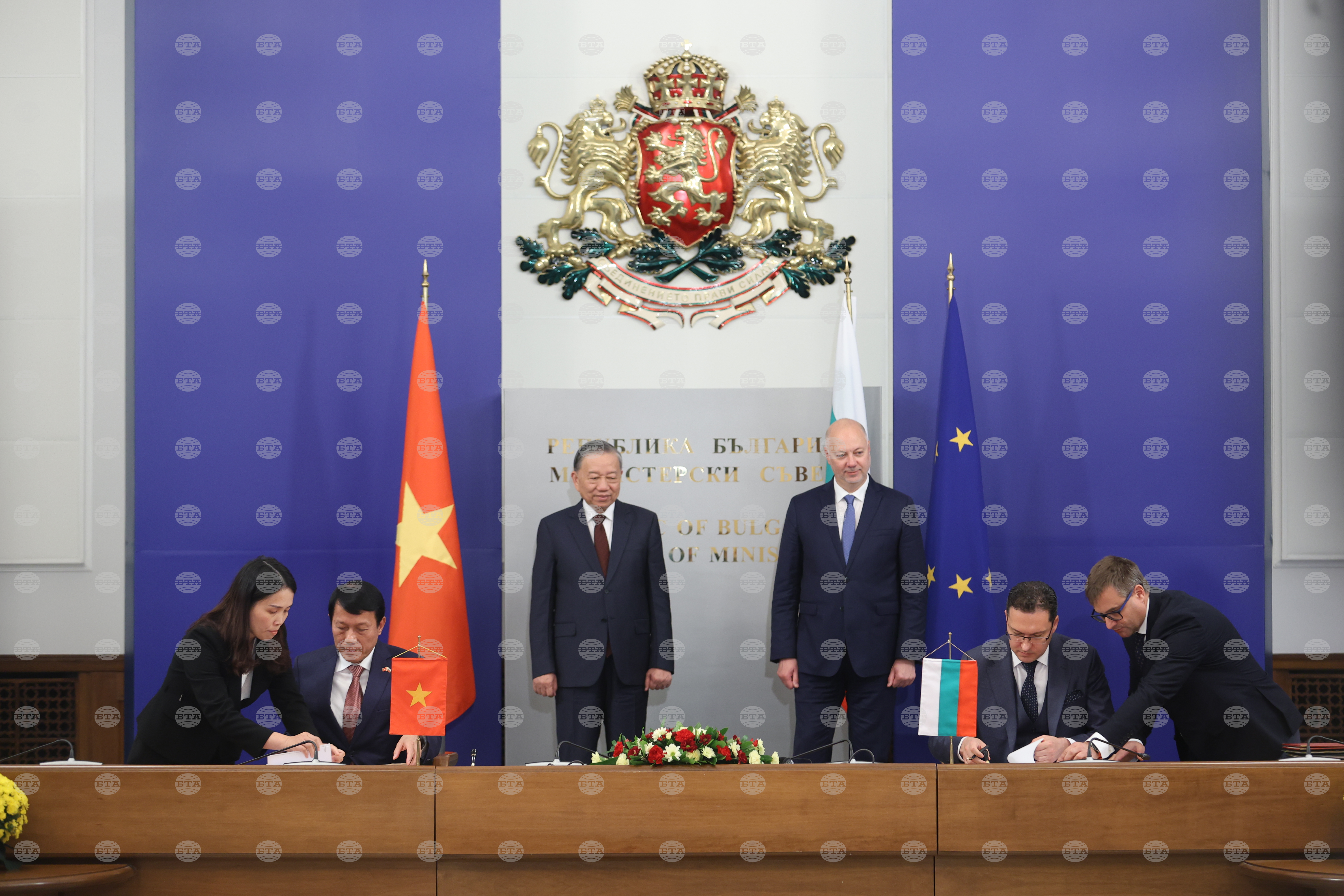 Bulgaria, vietnam sign bilateral documents on cooperation across multiple areas | 2025 the news from bulgaria - balgarianovinite. Com Bulgaria vietnam sign bilateral documents on cooperation across multiple areas 2025 the news from bulgaria bulgaria and vietnam signed bilateral cooperation documents across several fields on friday. At the ceremony held at... Bulgaria, vietnam sign bilateral documents on cooperation across multiple areas 2025-10-24 15:08:16 bulgaria, vietnam sign bilateral documents on cooperation across multiple areas investigative journalism and investigative reporting news agency burgas bulgaria