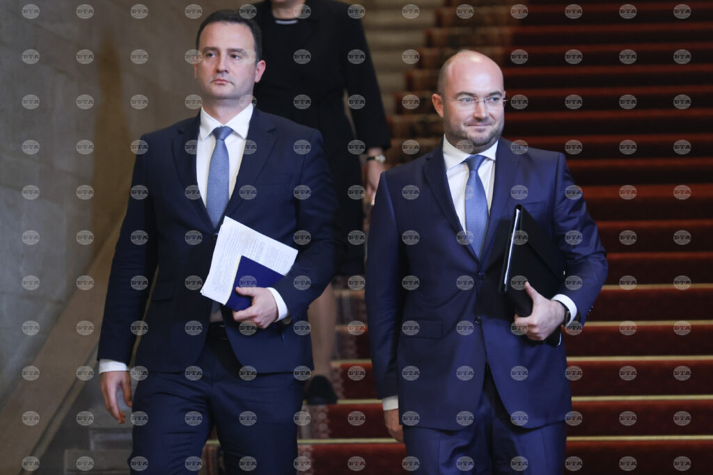 Bulgarian government members see no cause for panic over us sanctions on russian oil companies | trump s strikes 2026 world news from bulgaria - balgarianovinite. Com Bulgarian government members see no cause for panic over us sanctions on russian oil companies