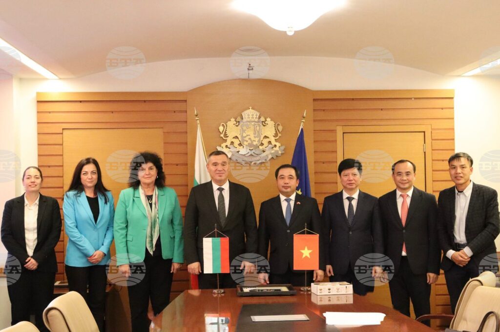 Bulgarian, Vietnamese Agriculture Ministers Discuss Ways to Deepen Bilateral Cooperation