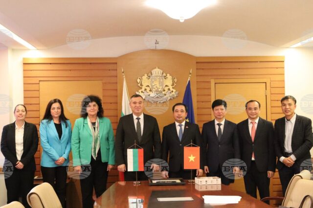 Bulgarian, Vietnamese Agriculture Ministers Discuss Ways to Deepen Bilateral Cooperation Bulgarian, Vietnamese Agriculture Ministers Discuss Ways to Deepen Bilateral Cooperation