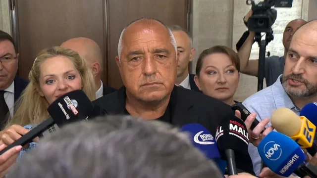 Борисов изненада репортерите: Говорих със Слави!