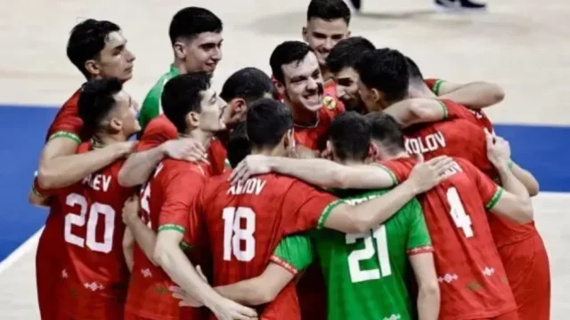 Изненада! Кой прави грандиозния успех на волейболистите