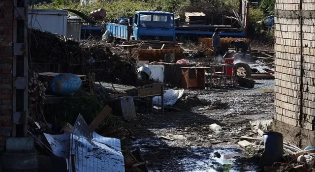 Кризисна ситуация в един град, евакуират хора Кризисна ситуация в един град, евакуират хора