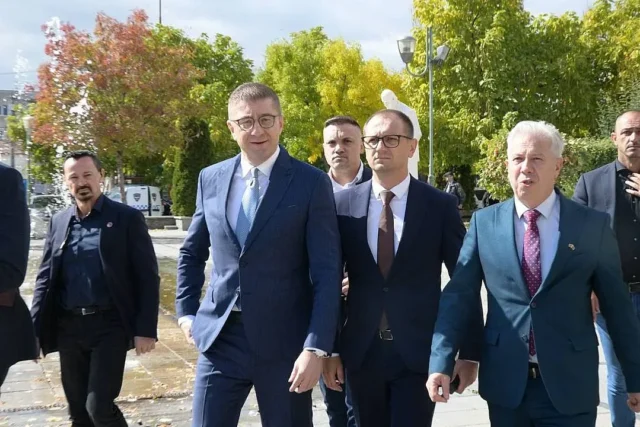 Мицкоски ни атакува с искания за "македонския народ" в България Мицкоски ни атакува с искания за "македонския народ" в България