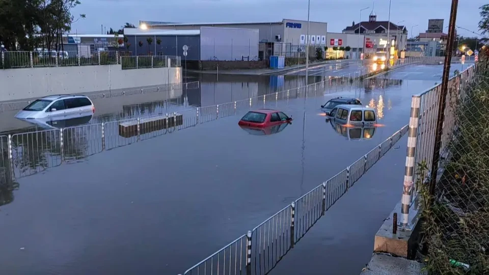 Много злато и пари потънаха в Царево