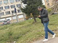 Ужас! Наш ТВ водещ мастурбира пред момиче Ужас! Наш ТВ водещ мастурбира пред момиче