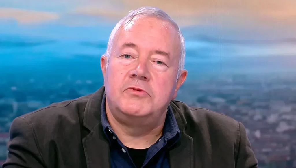 Харалан Александров: Борисов държи влака, Радев загуби перона