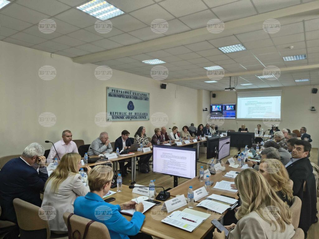 Economic and social council calls for fairer eu financial framework reflecting bulgaria’s interests | trump s strikes 2026 world news from bulgaria - balgarianovinite. Com Economic and social council calls for fairer eu financial framework reflecting bulgaria’s interests