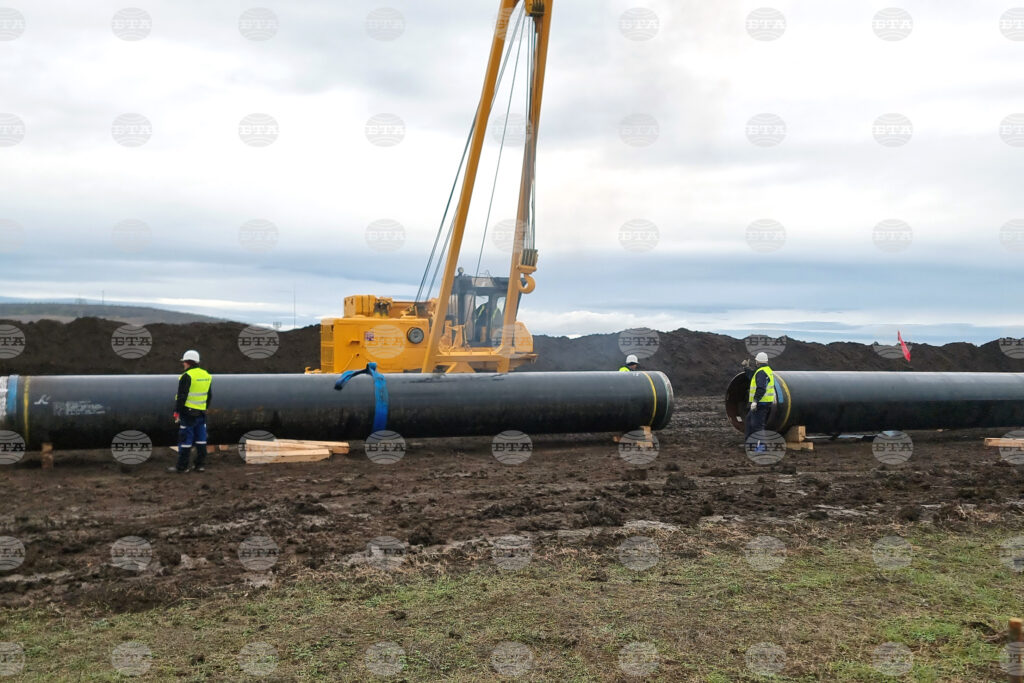 Energy minister: vertical gas corridor will help bulgarian maintain role of regional gas hub | trump s strikes 2026 world news from bulgaria - balgarianovinite. Com Energy minister: vertical gas corridor will help bulgarian maintain role of regional gas hub