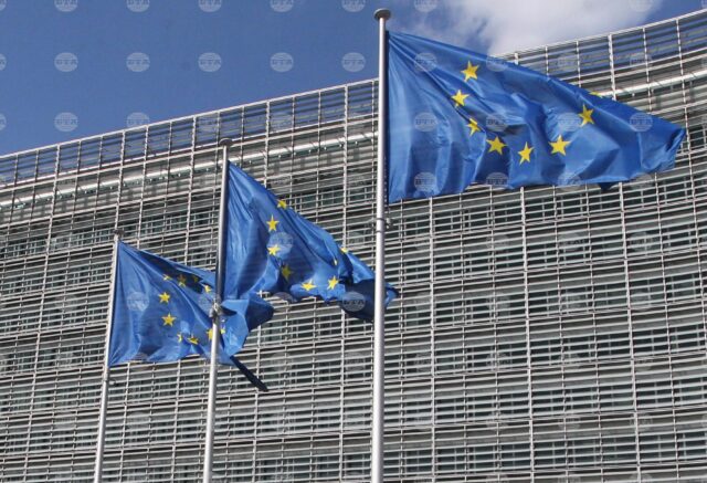 European Commission Views Announcements of Russian, US Nuclear Testing Differently European Commission Views Announcements of Russian, US Nuclear Testing Differently