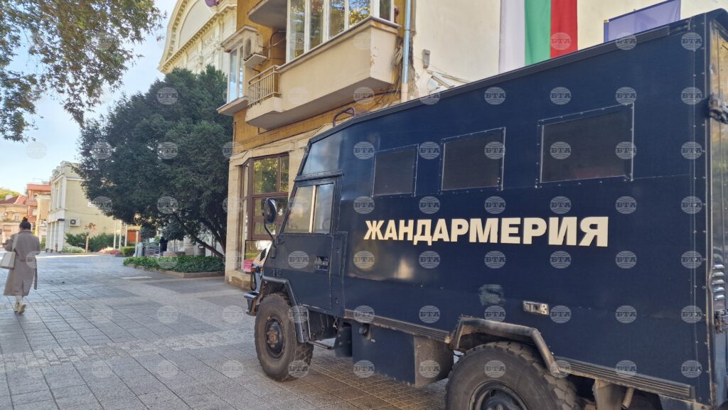 Increased police presence in front of plovdiv town hall