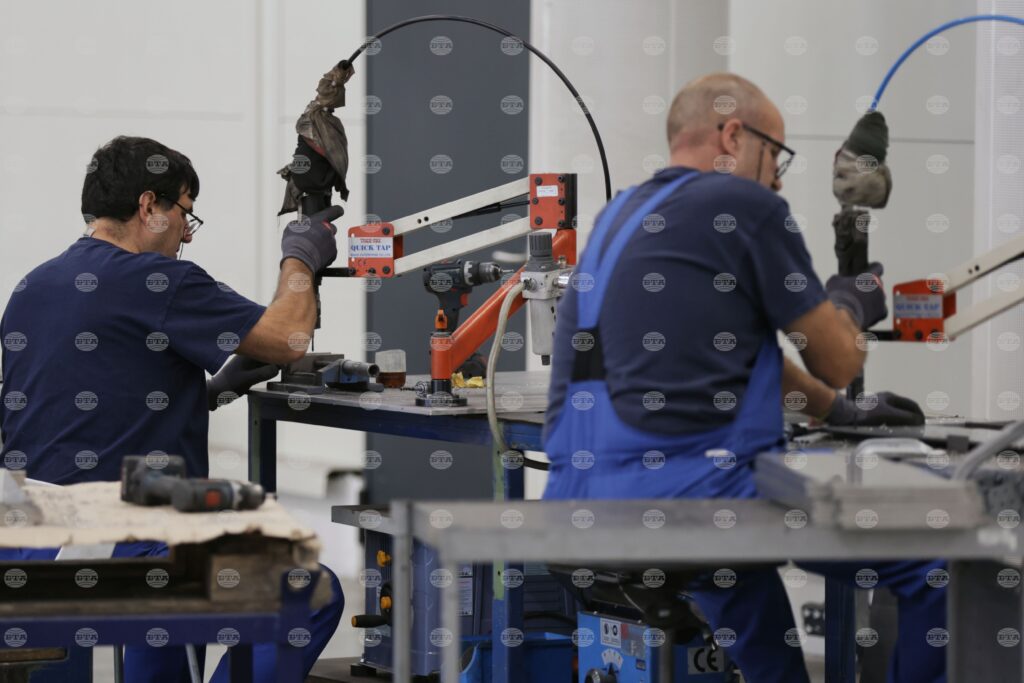 Industrial capital association urges target deficit under 3% in 2026 budget, maintaining current tax system | trump s strikes 2026 world news from bulgaria - balgarianovinite. Com Industrial capital association urges target deficit under 3% in 2026 budget, maintaining current tax system