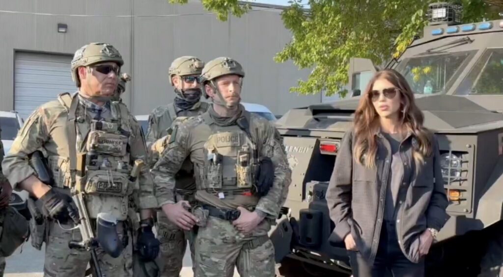 Kristi noem vows to ‘hunt down’ protesters who attack federal troops