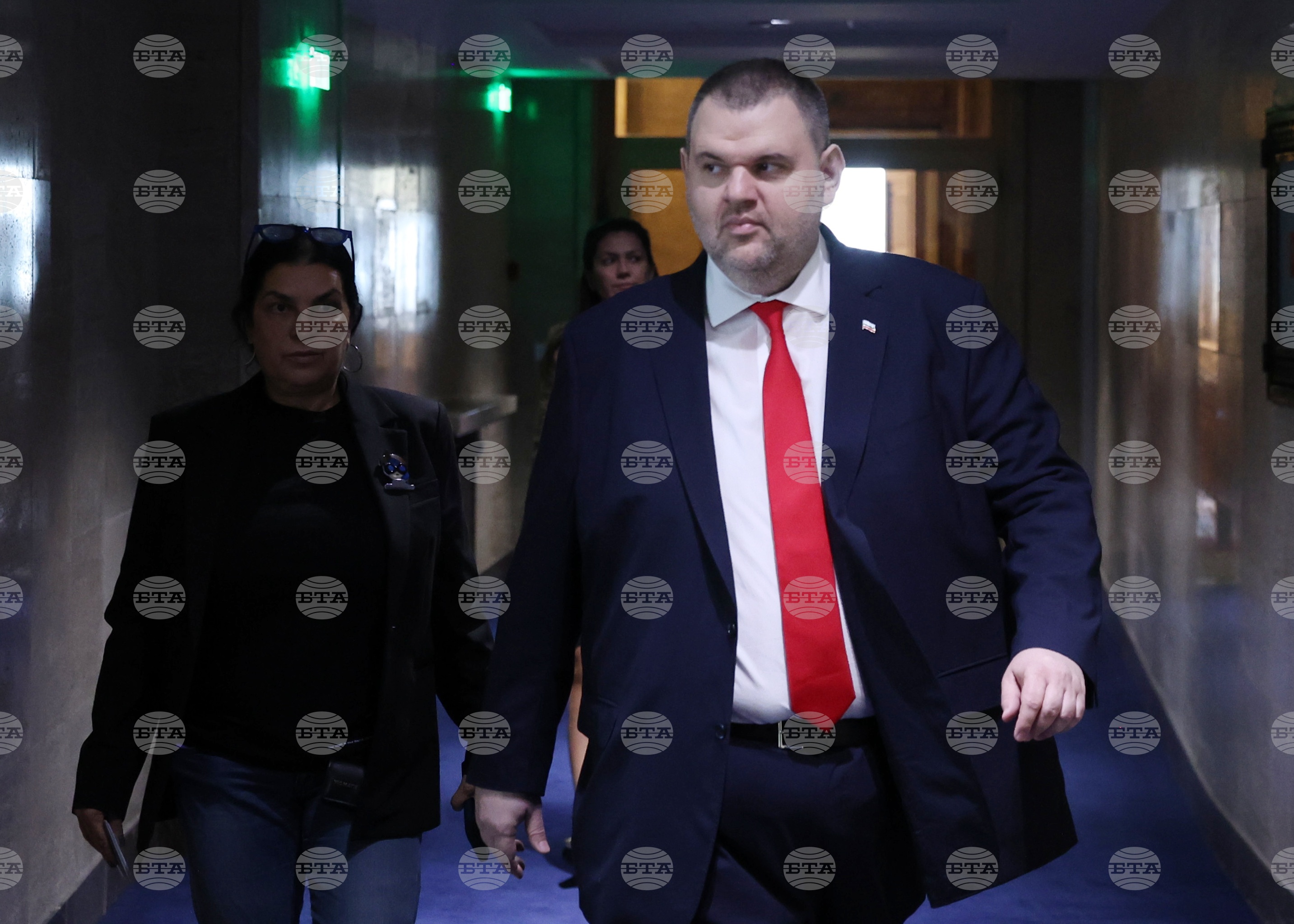 Mrf-new beginning leader peevski confirms full support for government at talks with pm | 2025 the news from bulgaria - balgarianovinite. Com Mrf new beginning leader peevski confirms full support for government at talks with pm 2025 the news from bulgaria mrf - new beginning floor leader delyan peevski spoke with prime minister rosen zhelyazkov on monday morning, the... Mrf-new beginning leader peevski confirms full support for government at talks with pm 2025-10-20 07:43:00 mrf-new beginning leader peevski confirms full support for government at talks with pm investigative journalism and investigative reporting news agency burgas bulgaria