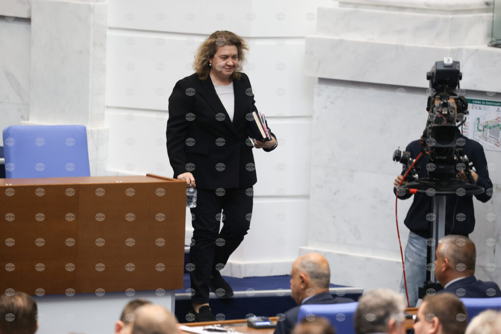 Nataliya kiselova steps down as parliament chair | zohran mamdani 2026 world news from bulgaria - balgarianovinite. Com Nataliya kiselova steps down as parliament chair