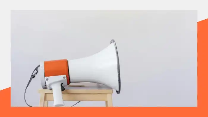 Loudspeaker on a stool