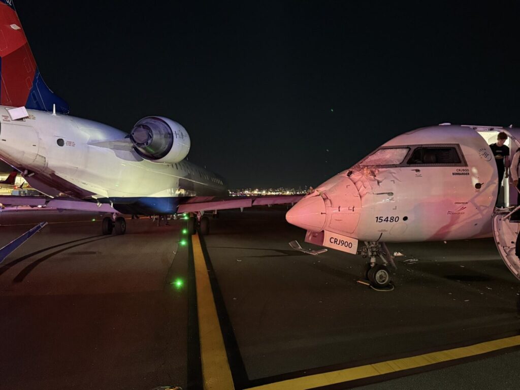 Passengers shaken as delta jets ‘absolutely smashed’ into each other at laguardia airport