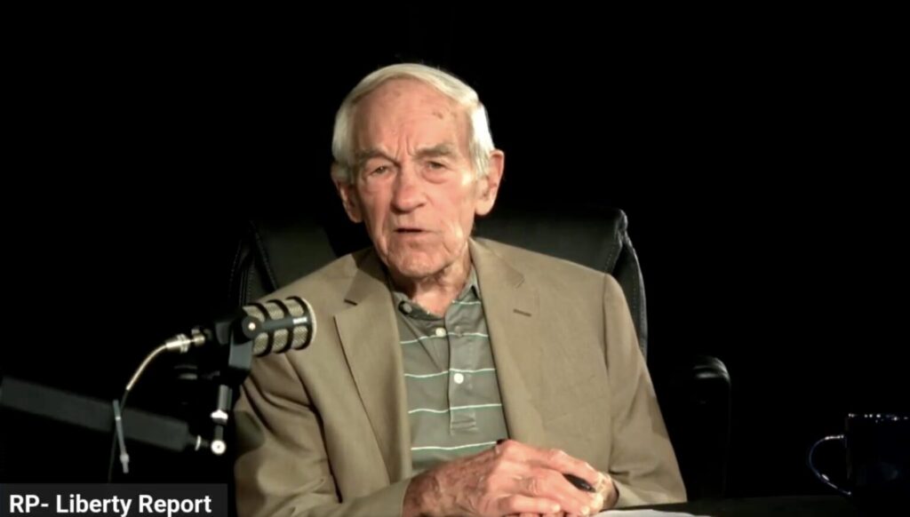 Ron paul rips ‘hysterical’ trump for calling his son a ‘nasty liddle guy’
