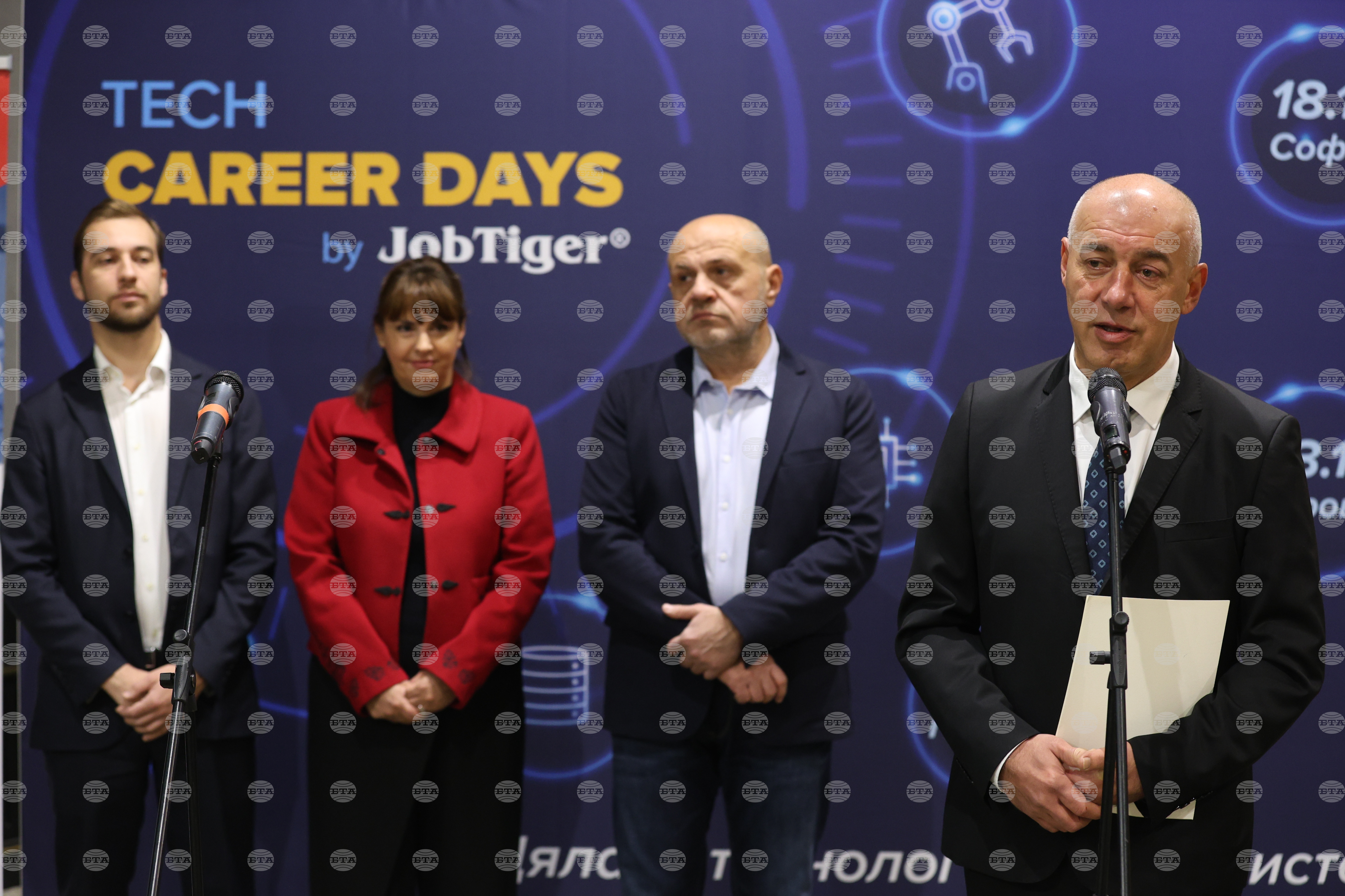 Sofia hosts 16th annual tech career days forum organized by jobtiger | 2025 the news from bulgaria - balgarianovinite. Com Sofia hosts 16th annual tech career days forum organized by jobtiger 2025 the news from bulgaria deputy prime minister and minister of innovation and growth tomislav donchev said here on saturday that the industry... Sofia hosts 16th annual tech career days forum organized by jobtiger 2025-10-18 12:41:11 sofia hosts 16th annual tech career days forum organized by jobtiger investigative journalism and investigative reporting news agency burgas bulgaria
