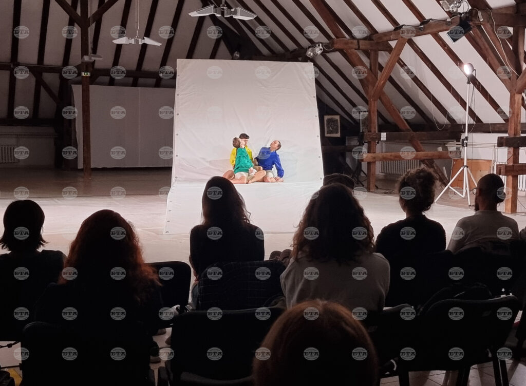 Tenth edition of moving body festival brings together artists from czechia, italy and bulgaria | zohran mamdani 2026 world news from bulgaria - balgarianovinite. Com Tenth edition of moving body festival brings together artists from czechia, italy and bulgaria