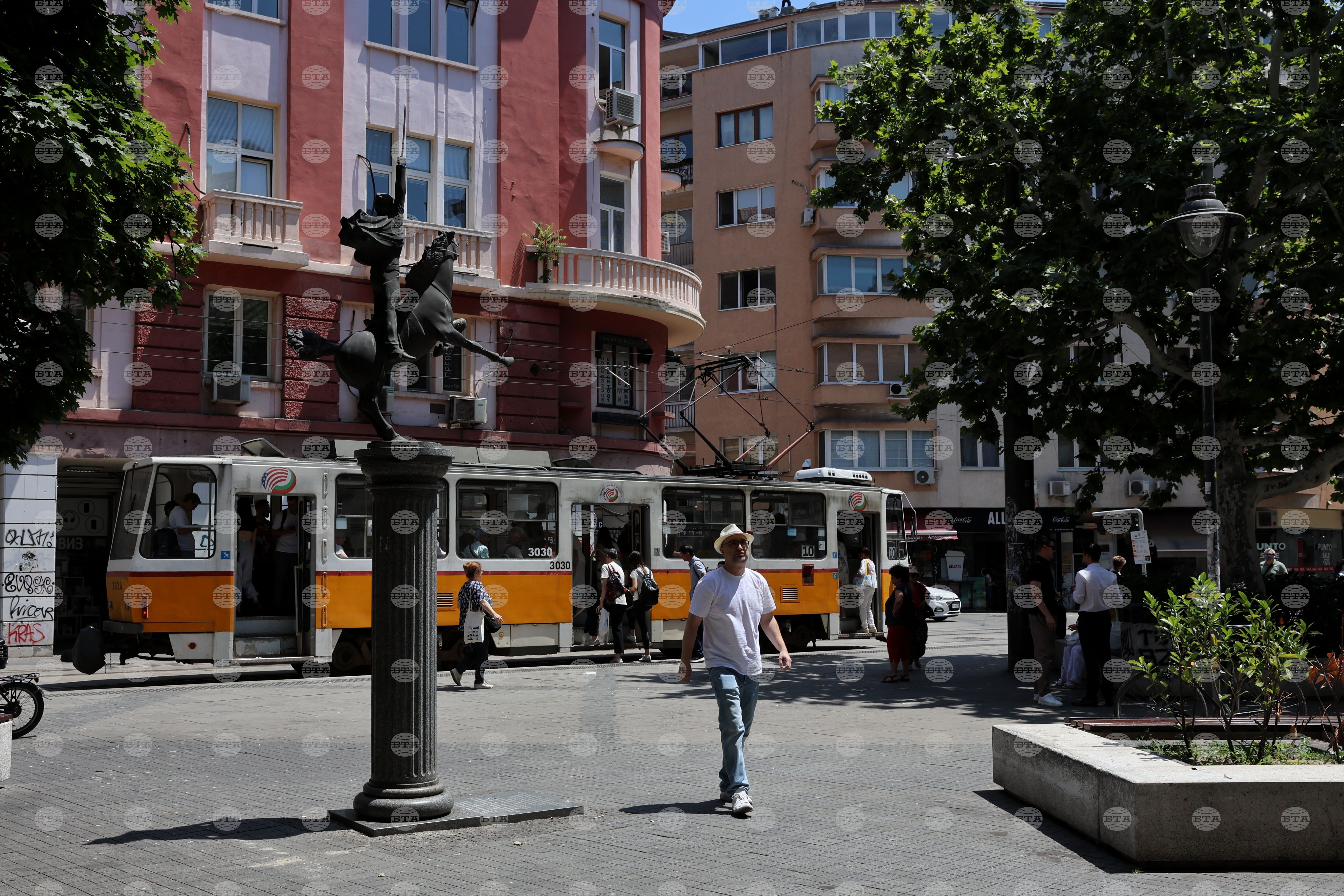 The weather on october 20 | 2025 the news from bulgaria - balgarianovinite. Com The weather on october 20 2025 the news from bulgaria mostly sunny, partly cloudy with high and medium clouds. Mild east-southeasterly wind. Highs: between 14c and 19c,... The weather on october 20 2025-10-19 11:42:21 the weather on october 20 investigative journalism and investigative reporting news agency burgas bulgaria