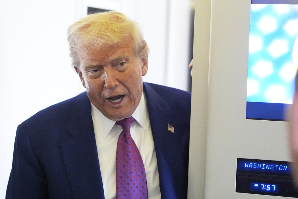 News trump concedes im not allowed to serve a third term but we have a lot of great people 2026 world news from bulgaria ap photo/alex brandon
president donald trump finally admitted on tuesday that he is not allowed to serve a third... Trump concedes, ‘i’m not allowed’ to serve a third term – ‘but we have a lot of great people’  2025-10-29 04:37:12 news trump concedes, ‘i’m not allowed’ to serve a third term – ‘but we have a lot of great people’  investigative journalism and investigative reporting news agency burgas bulgaria