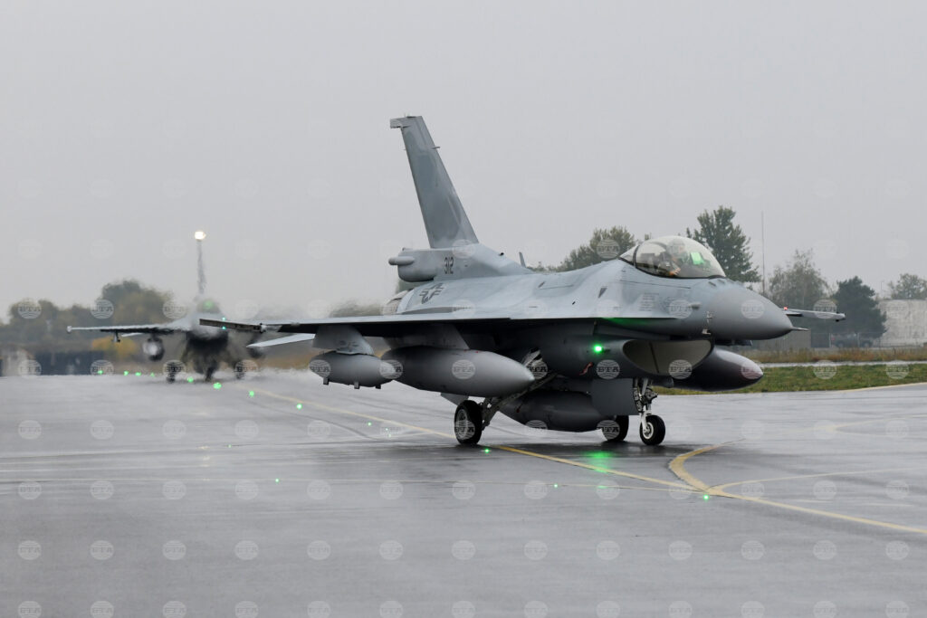 Two more f-16 block 70 jets land in bulgaria as part of 2019 deal