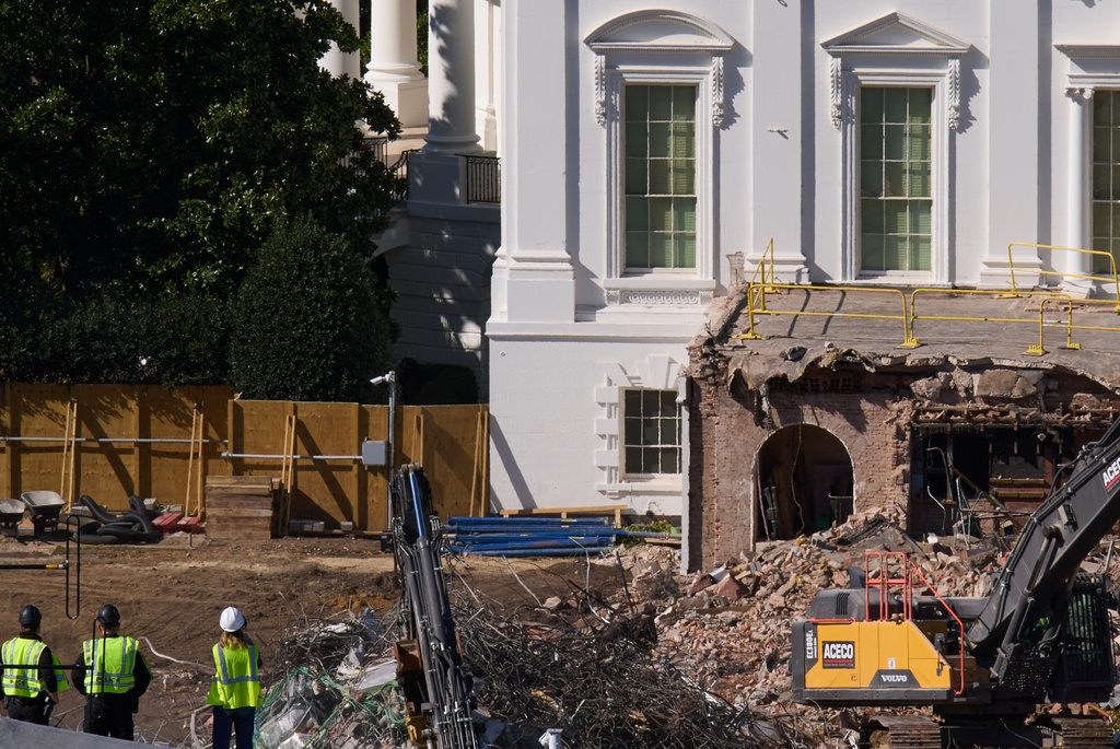 Wapo editorial board praises trump’s ‘aggressive approach’ to building his new ballroom | 2025 the news from bulgaria - balgarianovinite. Com Wapo editorial board praises trumps aggressive approach to building his new ballroom 2025 the news from bulgaria (ap photo/jacquelyn martin)
the washington post editorial board praised president donald trump’s “aggressive... Wapo editorial board praises trump’s ‘aggressive approach’ to building his new ballroom 2025-10-26 01:05:09 wapo editorial board praises trump’s ‘aggressive approach’ to building his new ballroom investigative journalism and investigative reporting news agency burgas bulgaria
