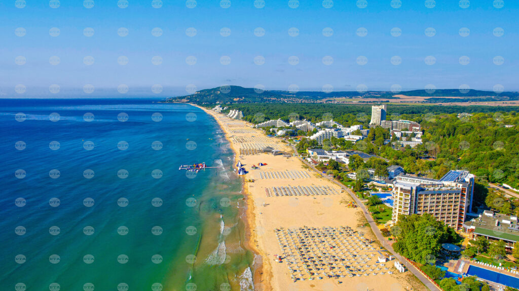 Albena resort hosts 8th smartourism. Bg conference, hackathon 2025 2025 | six people injured 2026 world news from bulgaria - balgarianovinite. Com Albena resort hosts 8th smartourism. Bg conference, hackathon 2025 2025