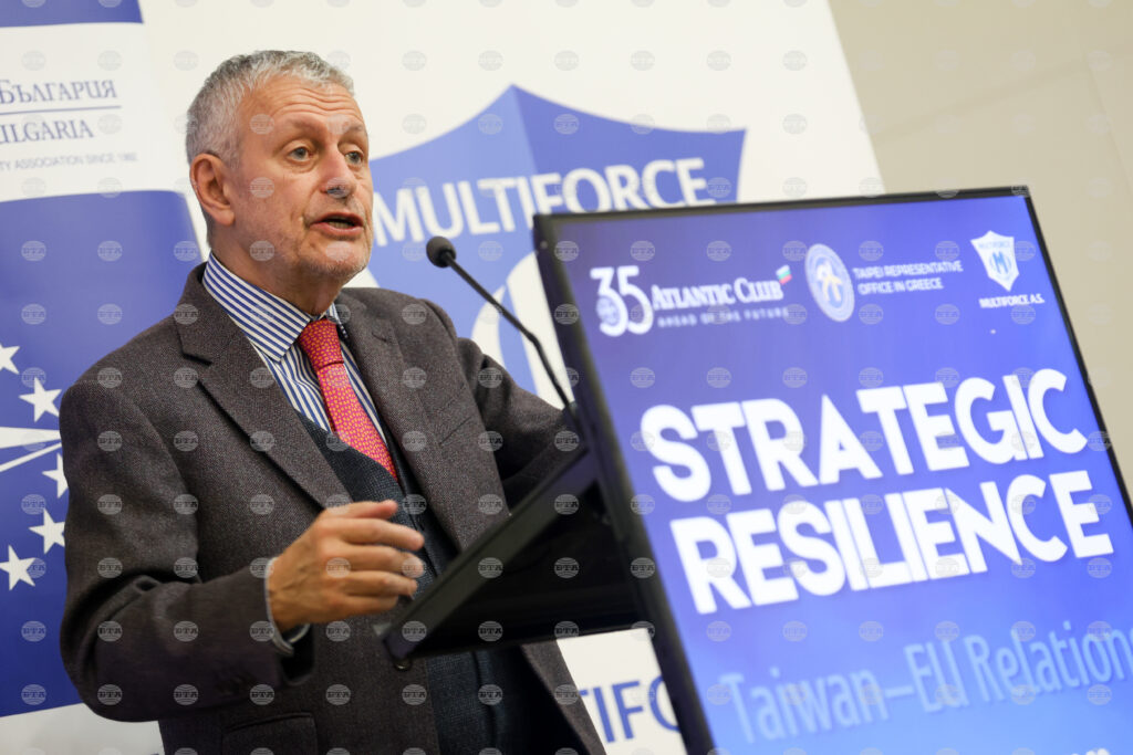 All democracies are responsible for each other, says atlantic club of bulgaria president