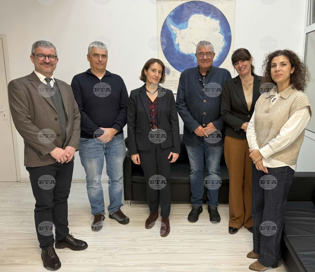 Antarctic institute chair prof. Pimpirev meets new french ambassador dumoulin 2025