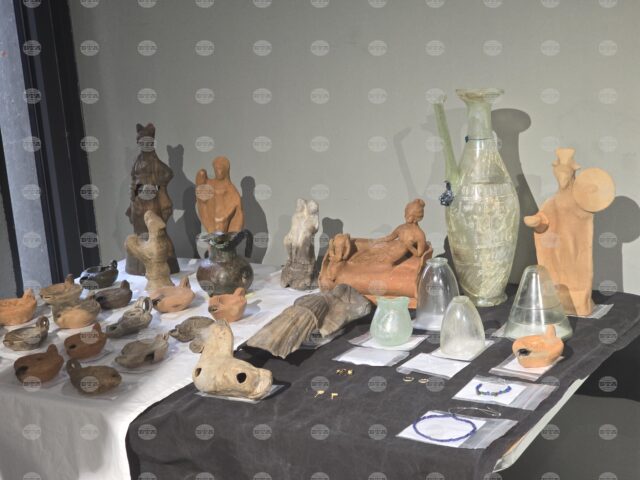 Archaeologists Discover Over 1,500 Artifacts During Excavations at Heraclea Sintica 2025