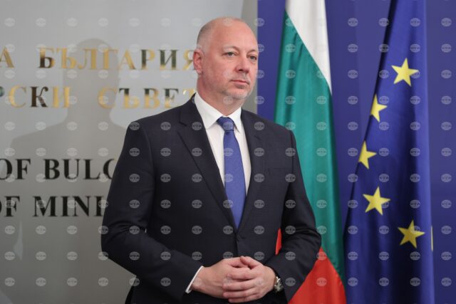 Bulgaria Commends and Supports US President's Efforts to Achieve Peace in Ukraine, PM Says 2025 Bulgaria Commends and Supports US President's Efforts to Achieve Peace in Ukraine, PM Says 2025