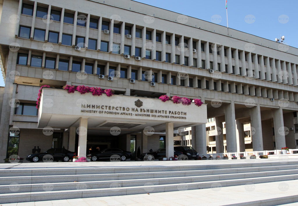 Bulgarian foreign ministry condemns russia's attack on ternopil and ongoing assaults on civilians in ukraine 2025 | six people injured 2026 world news from bulgaria - balgarianovinite. Com Bulgarian foreign ministry condemns russia's attack on ternopil and ongoing assaults on civilians in ukraine 2025
