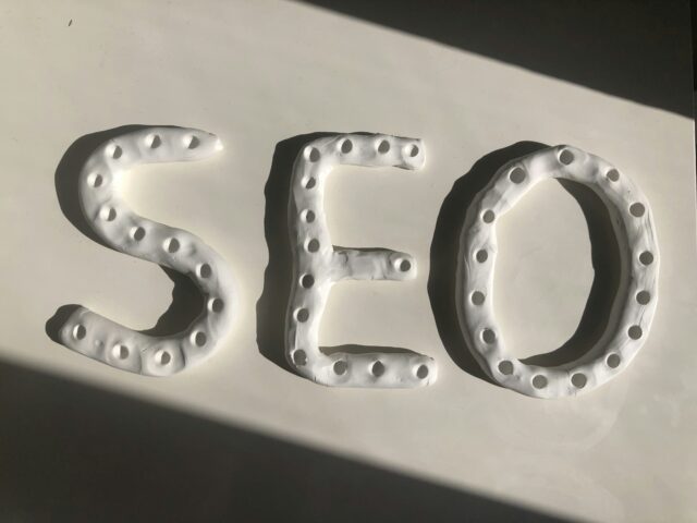 Важно ли е за SEO на фирмен сайт да се регистрирам като производител в Manufacturer Center на Google? 2026