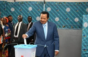 Диктатор номер едно в света удари всички в земята! Диктатор номер едно в света удари всички в земята!