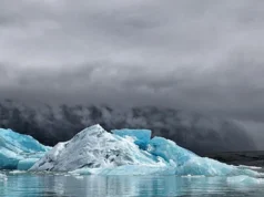 Лоши новини за Земята. Навлиза в…. Лоши новини за Земята. Навлиза в....