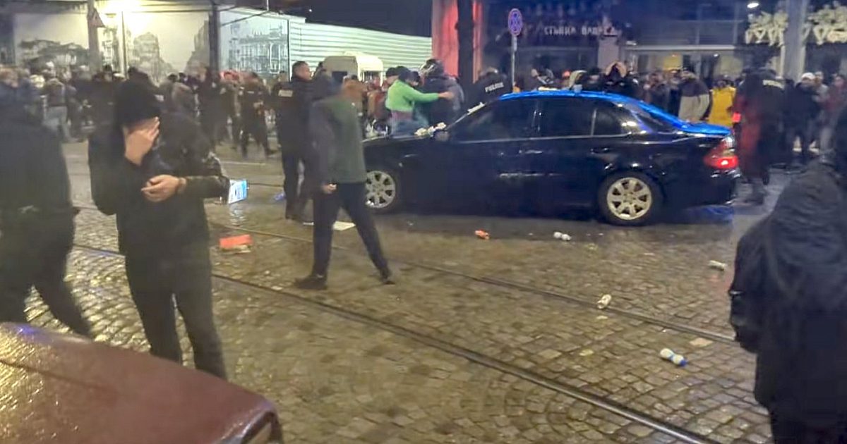 "промяната" прекрачи всички граници. Нападна депутатска кола 2025 | политика 2025 новините от българия - bulgarianovinite. Com Политика d0bfd180d0bed0bcd18fd0bdd0b0d182d0b0 d0bfd180d0b5d0bad180d0b0d187d0b8 d0b2d181d0b8d187d0bad0b8 d0b3d180d0b0d0bdd0b8d186d0b8 d0bdd0b0 2025 новините от българия balgarianovinite. Com българия новините - balgarianovinite. Com "промяната" прекрачи всички граници. Протестиращи от митинга на ппдб срещу... България новините "промяната" прекрачи всички граници. Нападна депутатска кола 2025 balgarianovinite. Com 2025-11-26 23:36:20 политика "промяната" прекрачи всички граници. Нападна депутатска кола 2025 информационна агенция за разследваща журналистика и разследващ репортаж бургас, българия