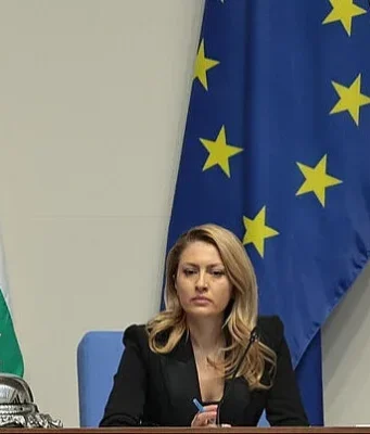 Рая назарян поздрави американската търговска камара в българия Рая назарян поздрави американската търговска камара в българия