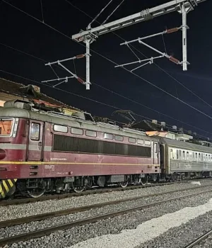 Сериозна драма с международен влак. Заседнаха в България Сериозна драма с международен влак. Заседнаха в България