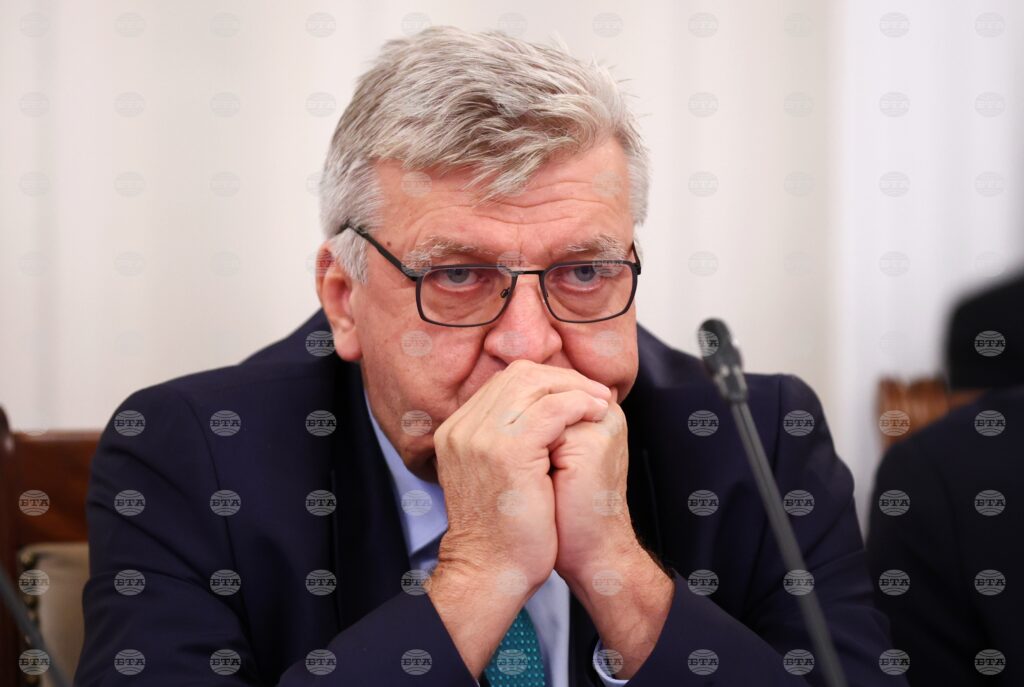 Environment minister: kronospan has pledged to invest about bgn 20 mln in environmental equipment 2025 | touch eric trump 2026 world news from bulgaria - balgarianovinite. Com Environment minister: kronospan has pledged to invest about bgn 20 mln in environmental equipment 2025