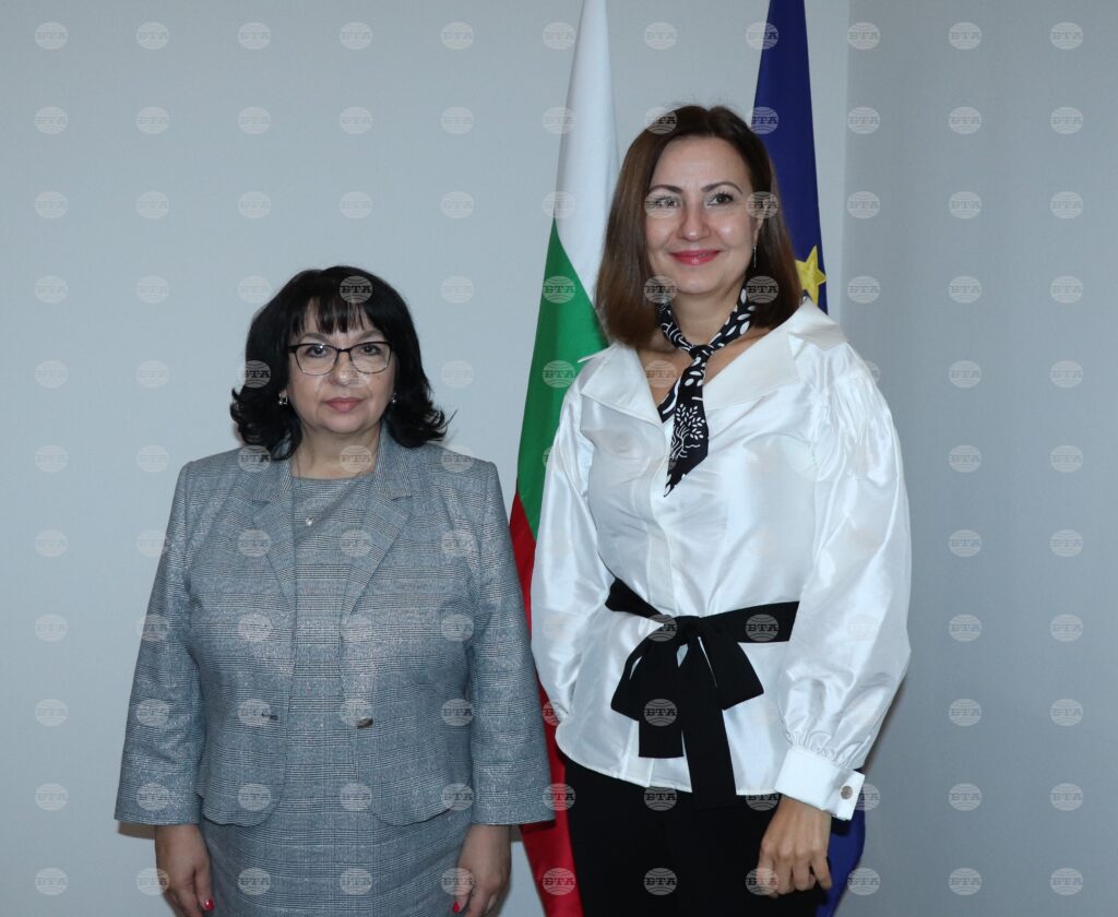 Finance minister petkova, eca member ivanova discuss court of auditors' 2024 report on eu funds 2025 | touch eric trump 2026 world news from bulgaria - balgarianovinite. Com Finance minister petkova, eca member ivanova discuss court of auditors' 2024 report on eu funds 2025