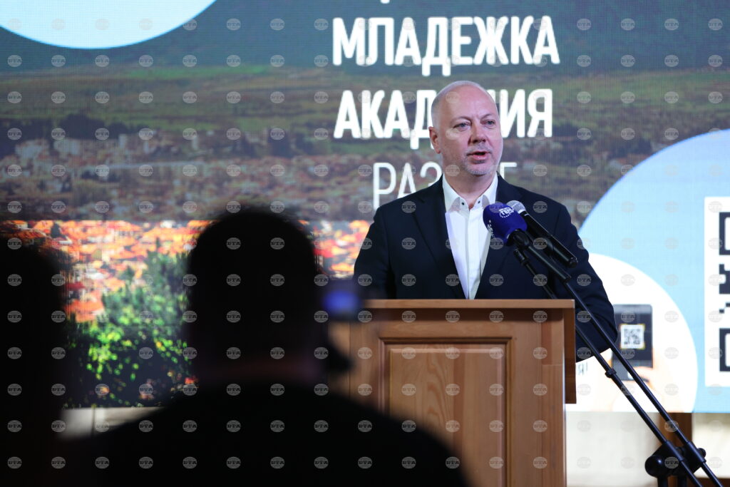 Flooding situation in blagoevgrad region brought under control, pm zhelyazkov says 2025 | french national centre 2026 world news from bulgaria - balgarianovinite. Com Flooding situation in blagoevgrad region brought under control, pm zhelyazkov says 2025