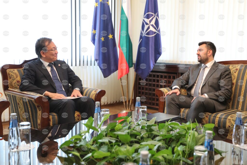 Foreign minister georgiev holds farewell meeting with japanese ambassador michigami 2025 | touch eric trump 2026 world news from bulgaria - balgarianovinite. Com Foreign minister georgiev holds farewell meeting with japanese ambassador michigami 2025